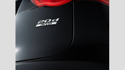 F-Pace 17
