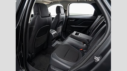 F-Pace 4