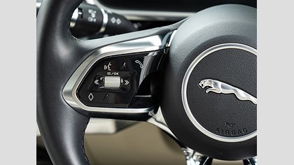 I-Pace 17