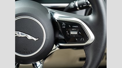 I-Pace 15