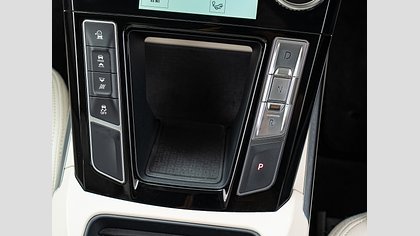 I-Pace 12