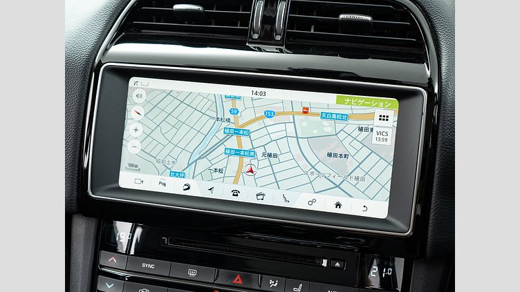 2016 認定中古車 Jaguar F-Pace Santorini Black 2.0Ldiesel Rスポーツ　20d