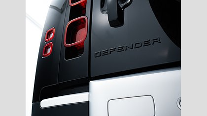 Defender 110 23