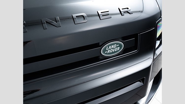 2025 認定中古車 Land Rover Defender 110 サントリーニブラック D350 ディーゼルマイルドハイブリッド S　D350　エアサスペンション
