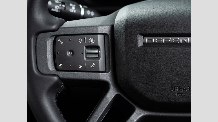 2025 認定中古車 Land Rover Defender 110 サントリーニブラック D350 ディーゼルマイルドハイブリッド S　D350　エアサスペンション