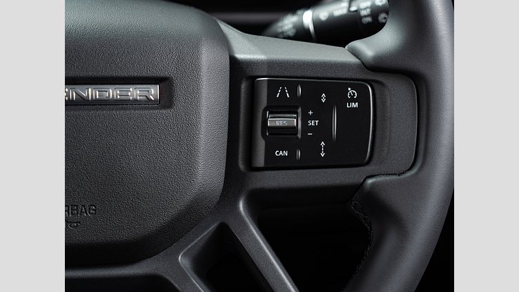 2025 認定中古車 Land Rover Defender 110 サントリーニブラック D350 ディーゼルマイルドハイブリッド S　D350　エアサスペンション