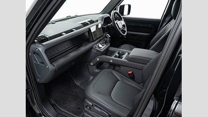 Defender 110 2