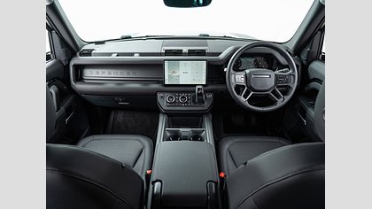 Defender 110 3