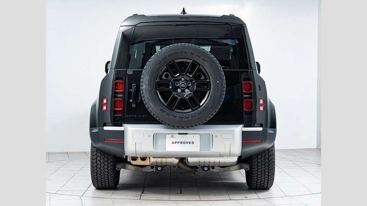 2025 認定中古車 Land Rover Defender 110 サントリーニブラック D350 ディーゼルマイルドハイブリッド S　D350　エアサスペンション