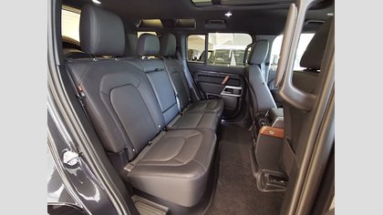 Defender 110 4