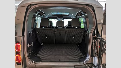 Defender 110 14
