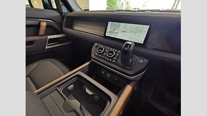 Defender 110 38