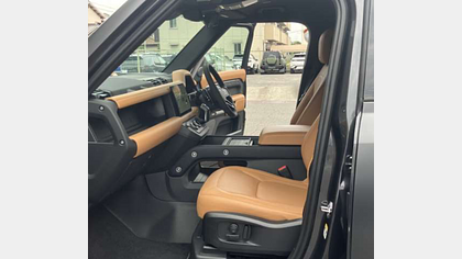 Defender 110 2