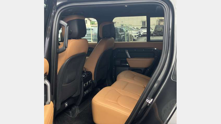 2023 認定中古車 Land Rover Defender 110 カルパチアングレイ P525 AWD (AT) V8 CARPATHIAN EDITION