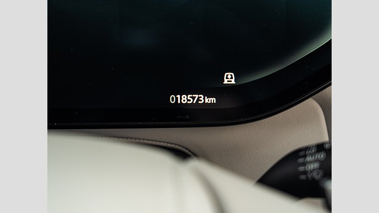 2023 認定中古車 Land Rover Range Rover Sport フジホワイト 3.0リッター6気筒300PSターボチャージドディーゼルMHEV（オートマチック） DYNAMIC HSE