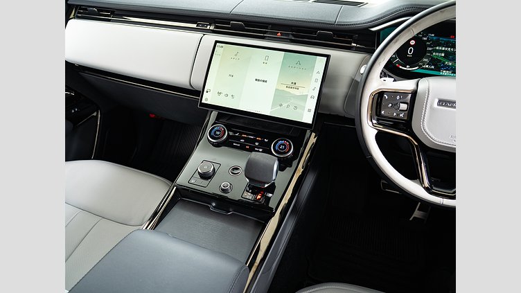 2023 認定中古車 Land Rover Range Rover Sport フジホワイト 3.0リッター6気筒300PSターボチャージドディーゼルMHEV（オートマチック） DYNAMIC HSE