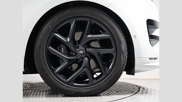2023 認定中古車 Land Rover Range Rover Sport フジホワイト 3.0リッター6気筒300PSターボチャージドディーゼルMHEV（オートマチック） DYNAMIC HSE