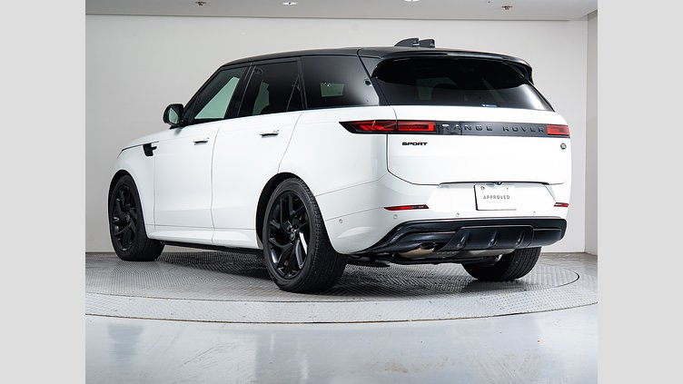 2023 認定中古車 Land Rover Range Rover Sport フジホワイト 3.0リッター6気筒300PSターボチャージドディーゼルMHEV（オートマチック） DYNAMIC HSE