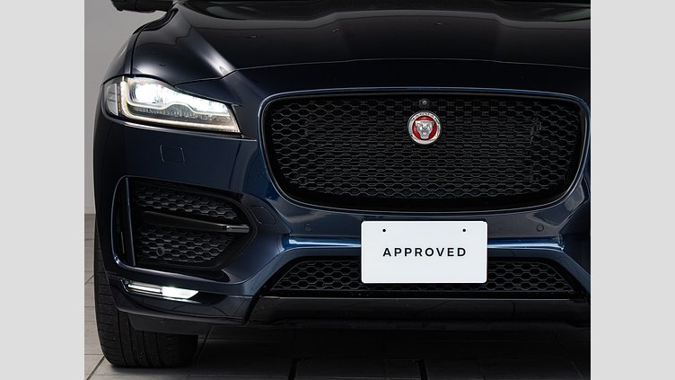 2016 認定中古車 Jaguar F-Pace Loire Blue 3.0L　V6SC Rスポーツ　35ｔ