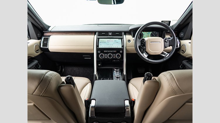 2019 認定中古車 Land Rover Discovery Yulong White 3.0 V6 Dsl Mono Turbo Std Flow HSE　3.0ｄ　7人乗り