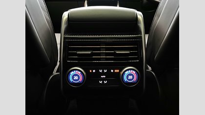 Range Rover 26