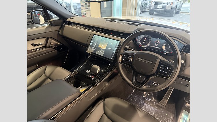 2025 認定中古車 Land Rover Range Rover Sport フジホワイト D300マイルドハイブリッド スタンダードホイールベース Dynamic SE
