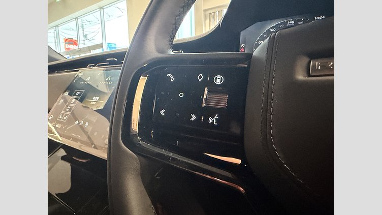 2025 認定中古車 Land Rover Range Rover Sport フジホワイト D300マイルドハイブリッド スタンダードホイールベース Dynamic SE