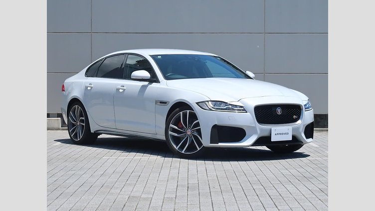 2016 認定中古車 Jaguar XF Yulong White ガソリン S