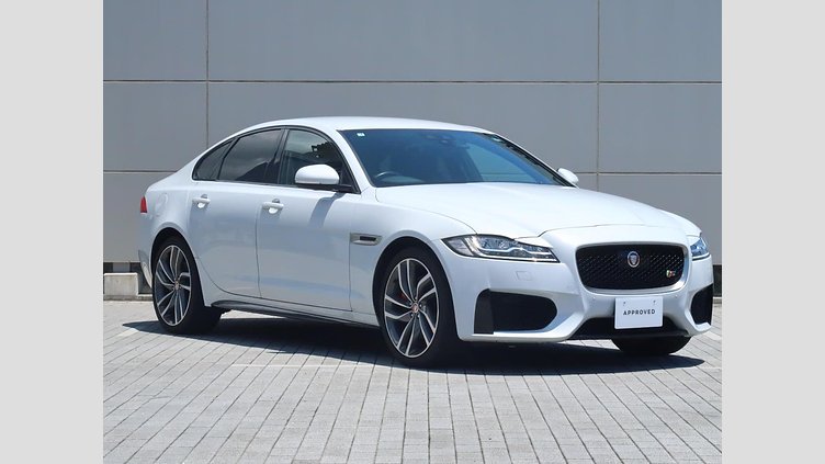 2016 認定中古車 Jaguar XF Yulong White ガソリン S