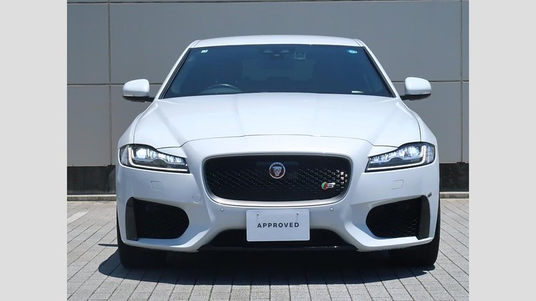 2016 認定中古車 Jaguar XF Yulong White ガソリン S