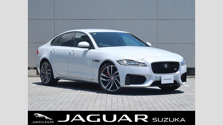 2016 認定中古車 Jaguar XF Yulong White ガソリン S