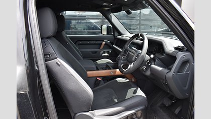 Defender 90 11