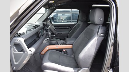 Defender 90 12