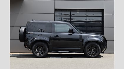 Defender 90 6