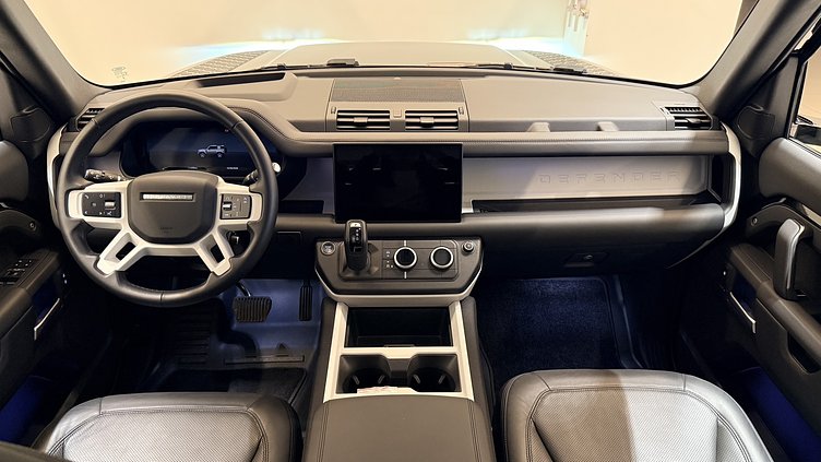 2024 認證中古車 Land Rover Defender 90 Santorini Black 3.0 litre i6D​ S