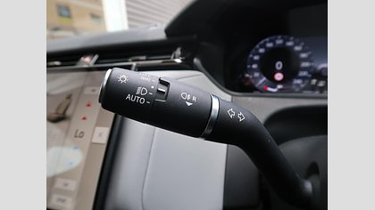 Range Rover Velar 56