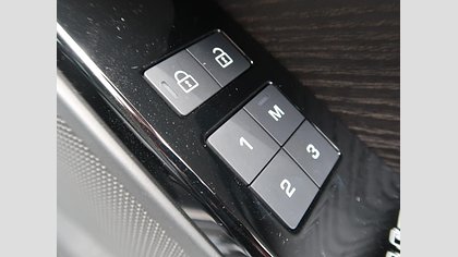 Range Rover Velar 50