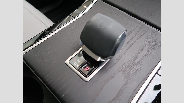 2024 認定中古車 Land Rover Range Rover Velar Carpathian Grey 2.0 litre i4D​ Ｓ Ｄ２００ 
