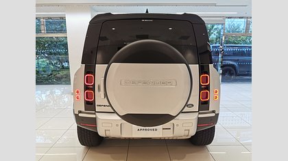 Defender 110 6