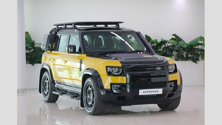2025 อนุมัติ Land Rover Defender 110 Deep Sandglow Yellow Petrol Plug-in Electric Hybrid Trophy Edition in Deep Sandglow Yellow