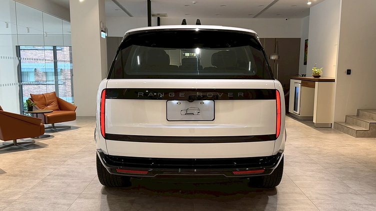 2025 新車 Land Rover Range Rover Ostuni Pearl White P400 標準軸距 SE