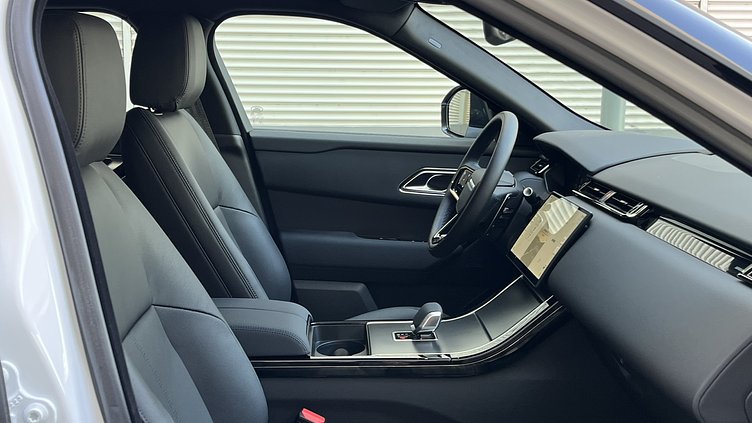 2025 認證中古車 Land Rover Range Rover Velar 富士白　Fuji White P250 汽油 標準軸距 Dynamic SE
