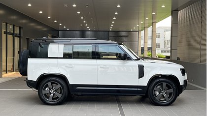Defender 110 4