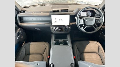 Defender 110 3