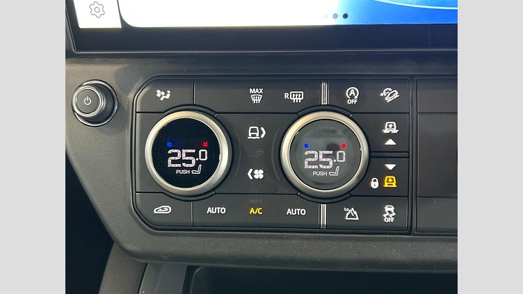 2025 認定中古車 Land Rover Defender 110 サントリーニブラック D350 ディーゼルマイルドハイブリッド X-Dynamic SE