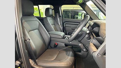 Defender 110 39