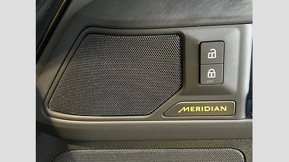 Defender 110 9