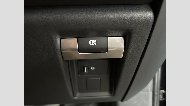 2025 認定中古車 Land Rover Defender 110 サントリーニブラック D350 ディーゼルマイルドハイブリッド X-Dynamic SE