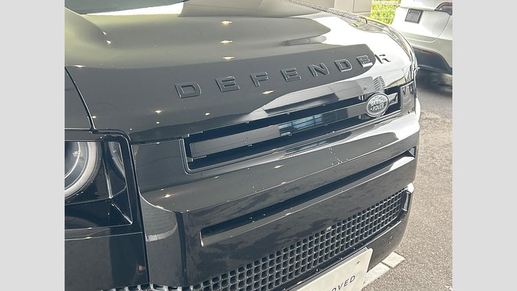 2025 認定中古車 Land Rover Defender 110 サントリーニブラック D350 ディーゼルマイルドハイブリッド X-Dynamic SE