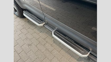 Defender 110 9